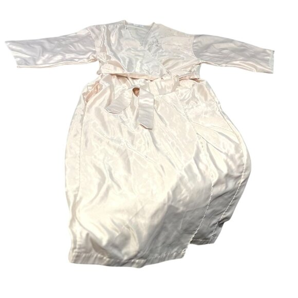 Vintage Barbizon Pink Satin Wrap Robe With Embroidered Floral Detail & Scalloped - Picture 11 of 16